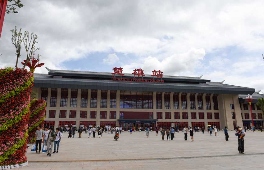 義烏市到楚雄州物流專線-家電物流運(yùn)輸專線「保價(jià)運(yùn)輸」